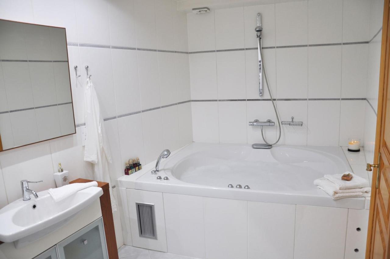 Ferienwohnung Jootiq Loft Vouliagméni Exterior foto